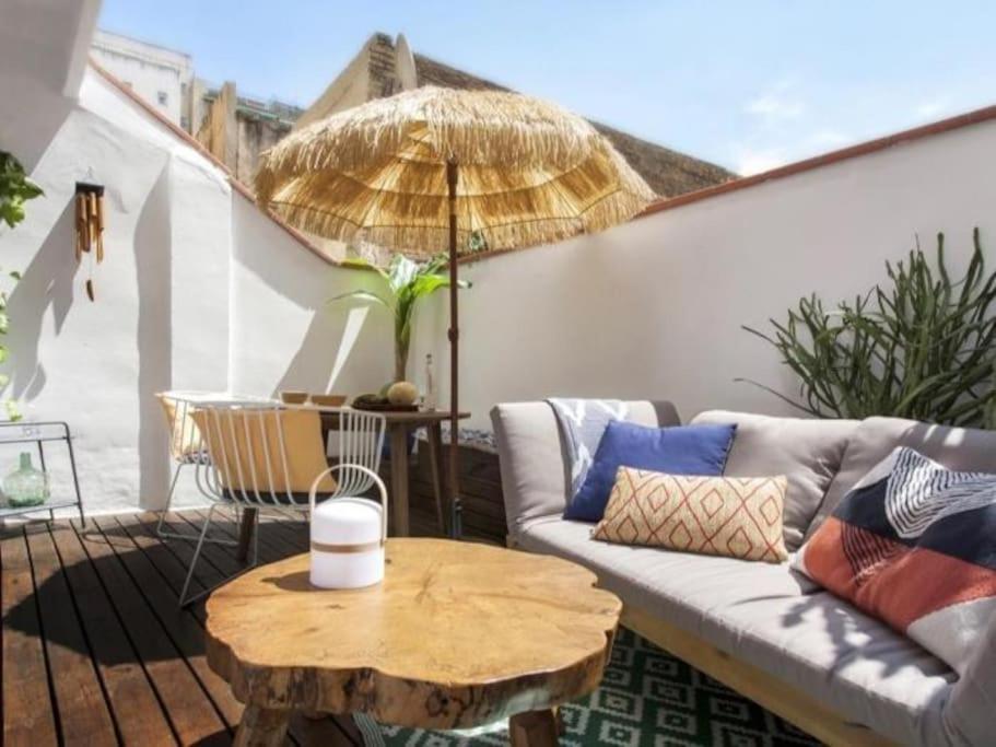Appartamento Oasis Sagrada Familia Barcellona Esterno foto